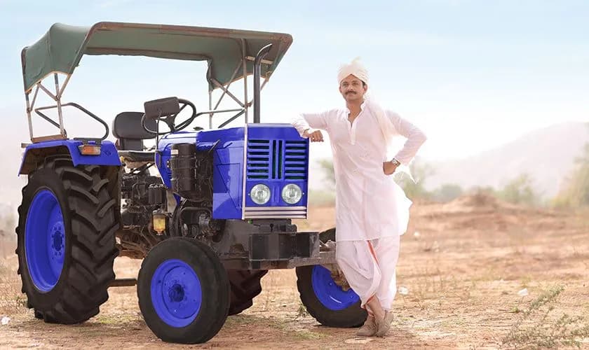 tractor.webp tractor.webp